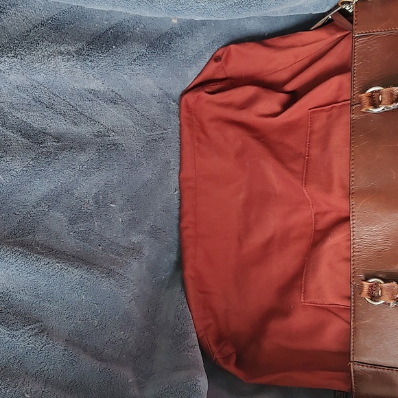 Wilsons Leather brown cognac large briefcase crossbody. Good used condition. - Picture 15 of 16